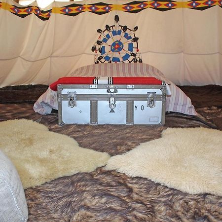 Big Sky Tipi Holidays Wartling Экстерьер фото